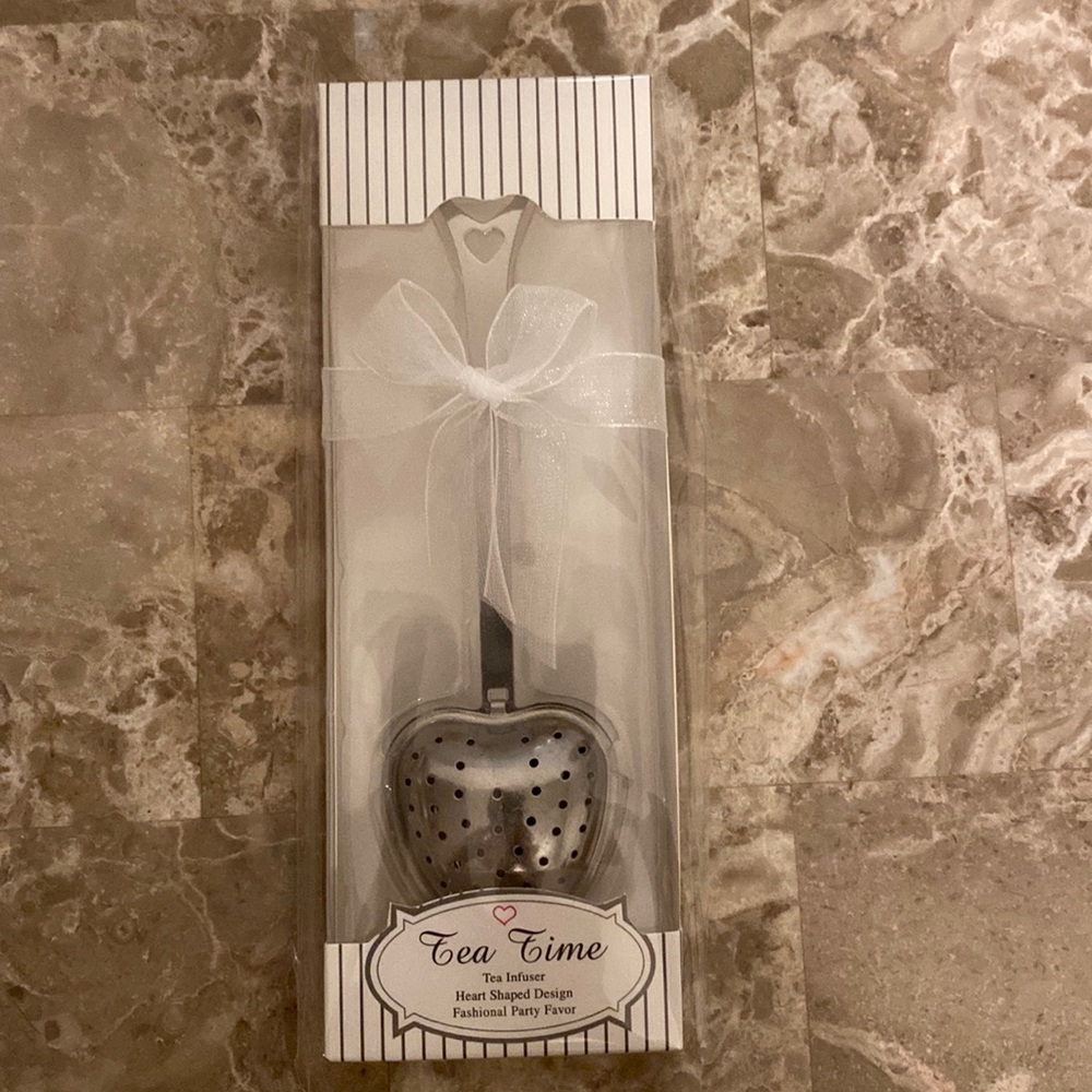 New Tea Time Heart Shaped Tea Infuser